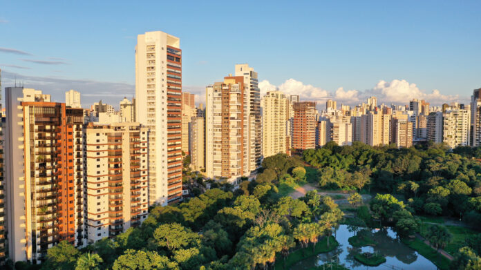 Graças ao agro, mercado imobiliário de Goiânia vira solo fértil