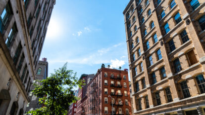 Faltam imóveis para locação em NYC. E isso tem a ver com Trump