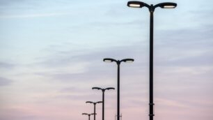 RBR capta R$ 162 mi para trocar as lâmpadas dos postes