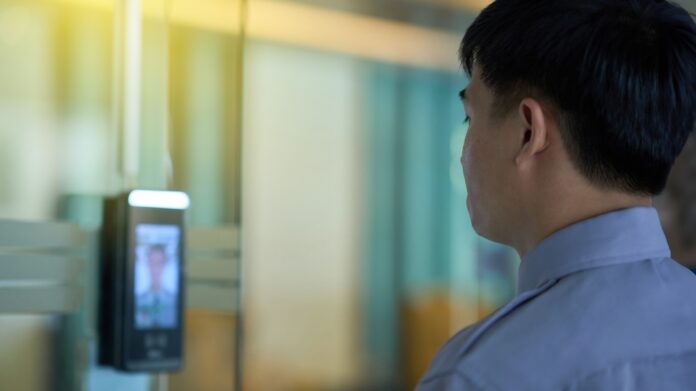 Biometria em condomínios e LGPD: o que pode e o que não pode?