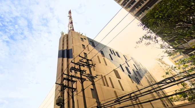 Os novos donos do prédio da Telefônica na Bela Cintra