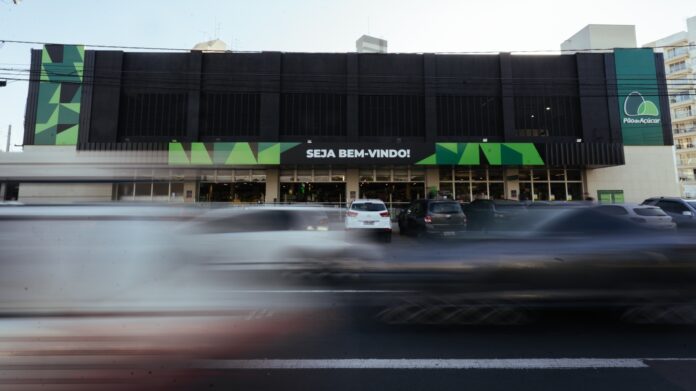 XP compra pacote de imóveis para entrar em renda urbana