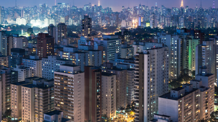 As incorporadoras que estão superando a seca da classe média, segundo o Itaú