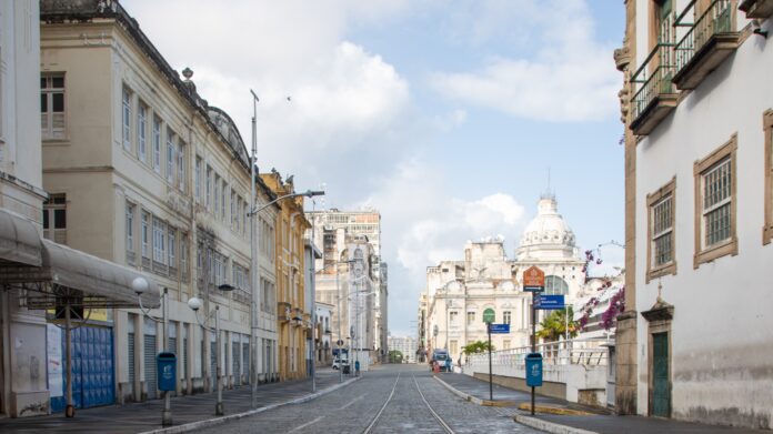 Em Salvador, a primeira rua do Brasil voltou a ser sexy