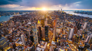 Mercado põe novo prefeito de NYC na conta – e se acalma