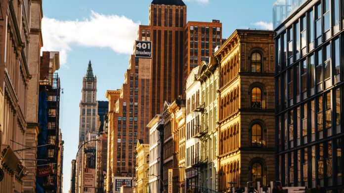 Em NYC, alugar um imóvel virou uma batalha de ‘10 contra 1’