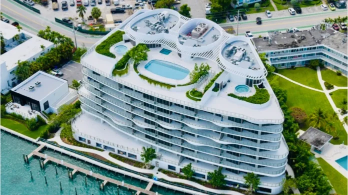 Ronaldo compra cobertura em Miami por US$ 7,8 milhões